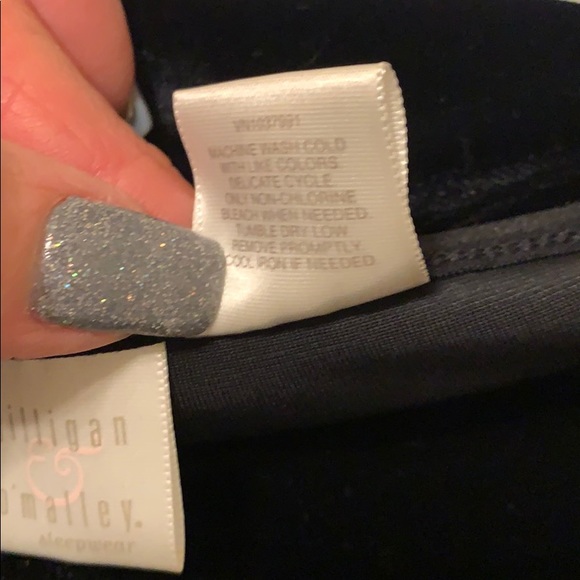 Velvet cami - Picture 4 of 4